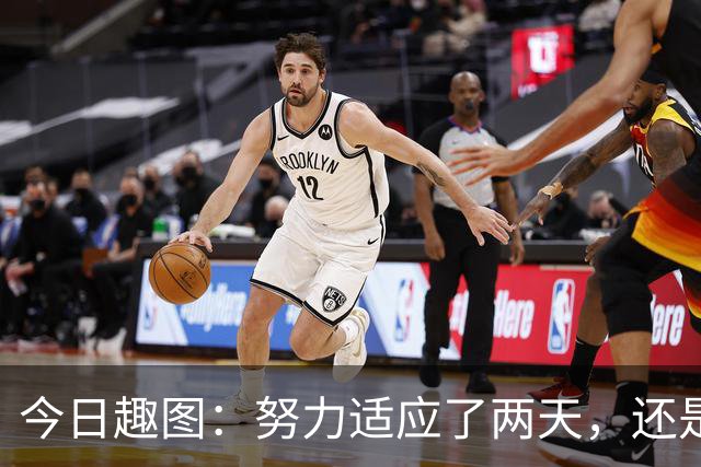今日趣图：努力适应了两天，还是适应不了补水时间放广告……